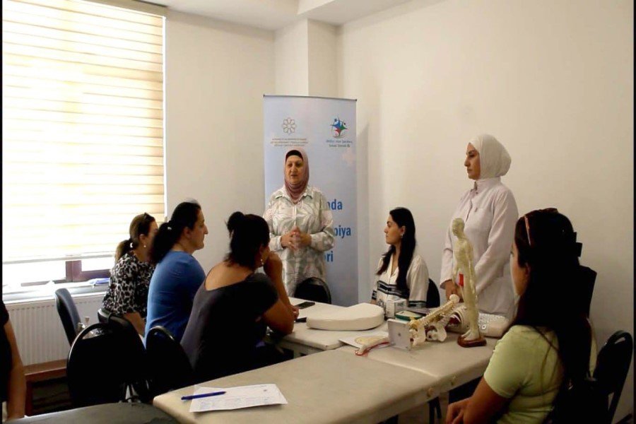 QHT “Pediatriyada Refleksoterapiya” layihəsinin təlimlərinə başlayıb - FOTOLAR