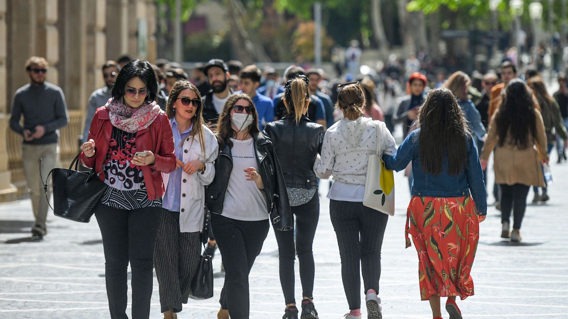 Azərbaycanda əhalinin sayı açıqlanıb