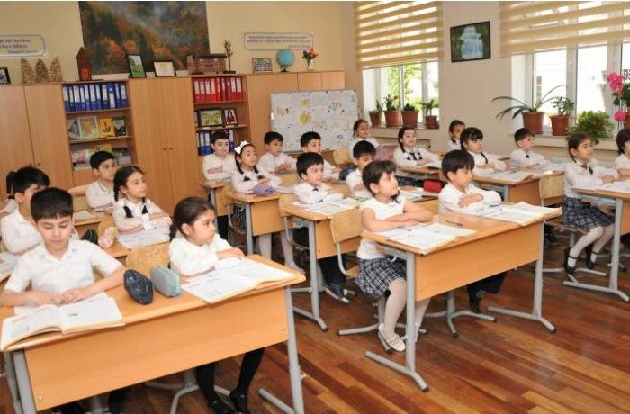 Yeni tədris ilində Bakıda 505 mindən çox şagird təhsil alacaq 