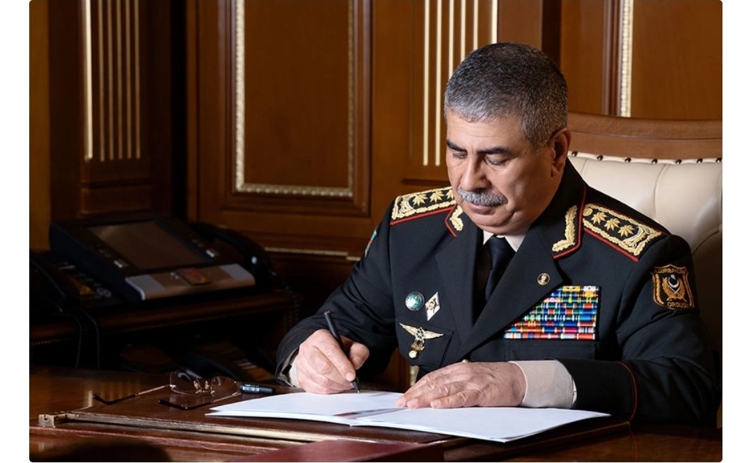 Zakir Həsənov Pakistan tərəfinə başsağlığı verib