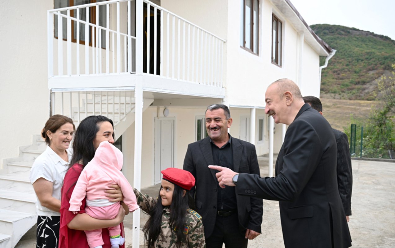 Prezident Seyidbəyliyə getdi - Fotolar 