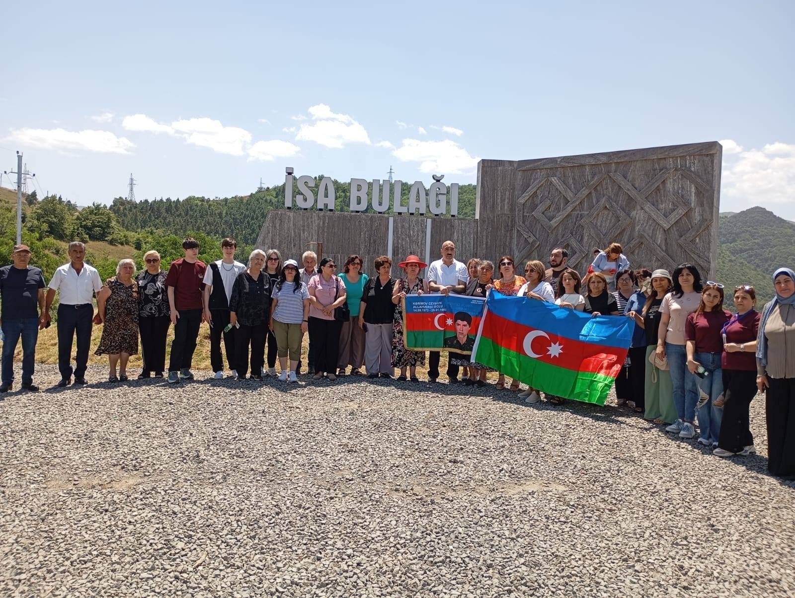 Şəhid ailələrinin Şuşa  gəzintisi.
