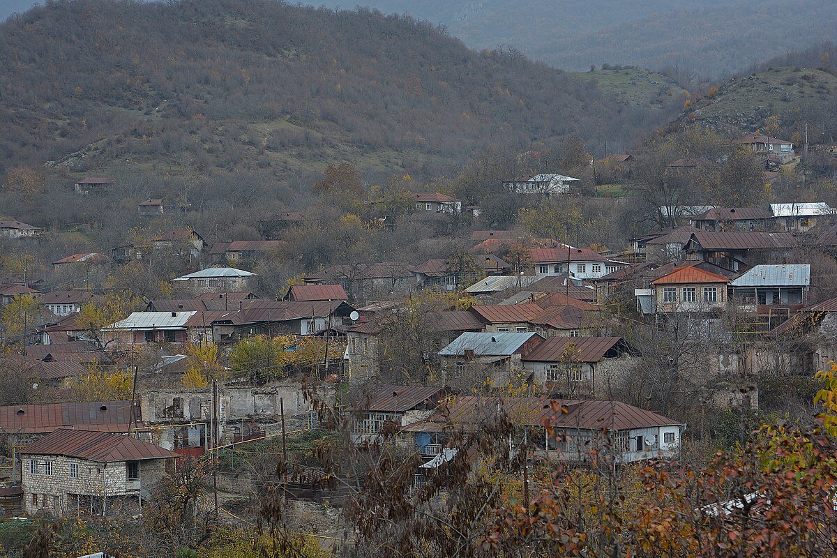 Badara kəndində bu il 115, gələn il isə 128 ev bərpa ediləcək 