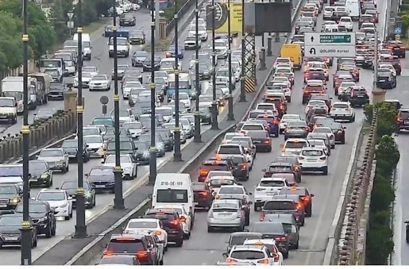 Bakıda bu yollarda sıxlıq var - SİYAHI