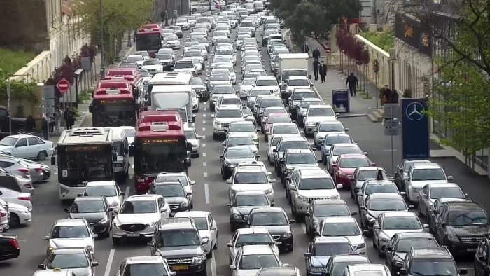 Bakıda 18 küçə və prospektdə sıxlıq müşahidə olunur