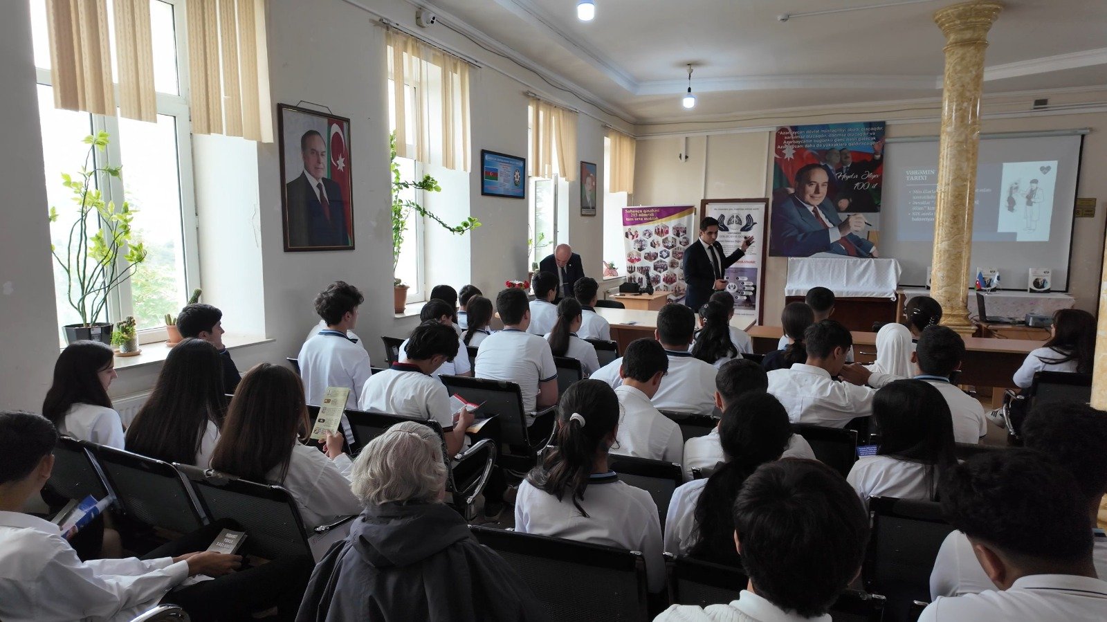Bakı şəhəri Sabunçu rayonu 215 N-li tam orta məktəbdə vərəmə qarşı maarifləndirici tədbir keçirildi