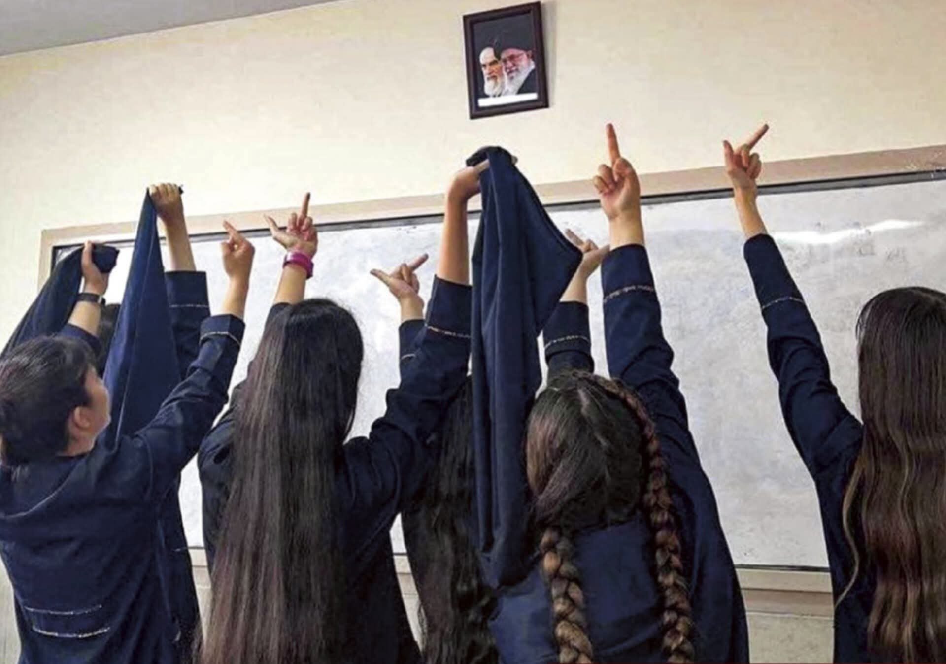 İranda hicab qanunu ləğv edildi