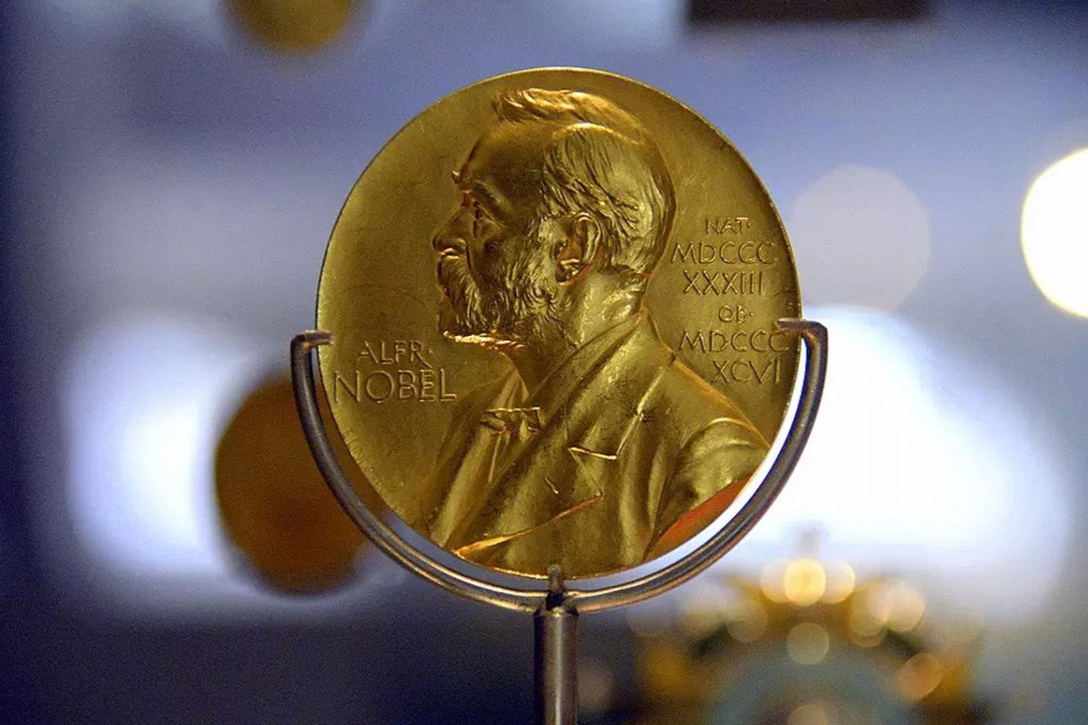 Rusiya Prezidenti Nobel Komitəsinin qərarı ilə razı olmadığını deyib