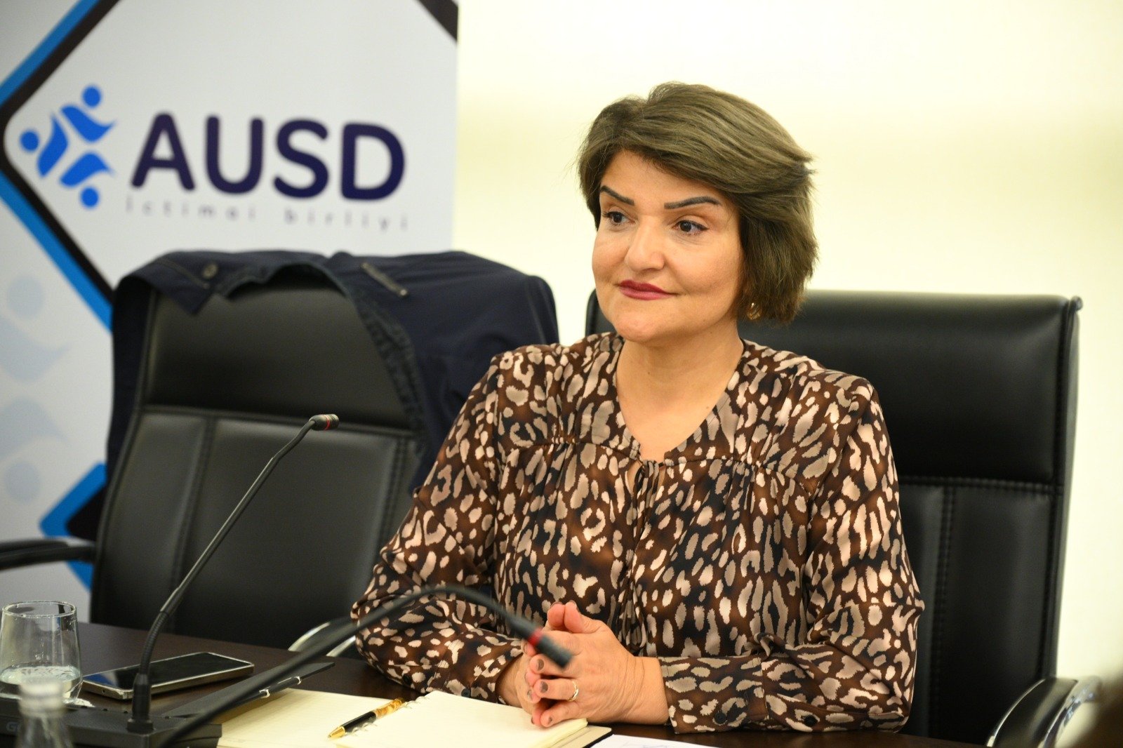 Qızlar cəmiyyətin gələcəyidir