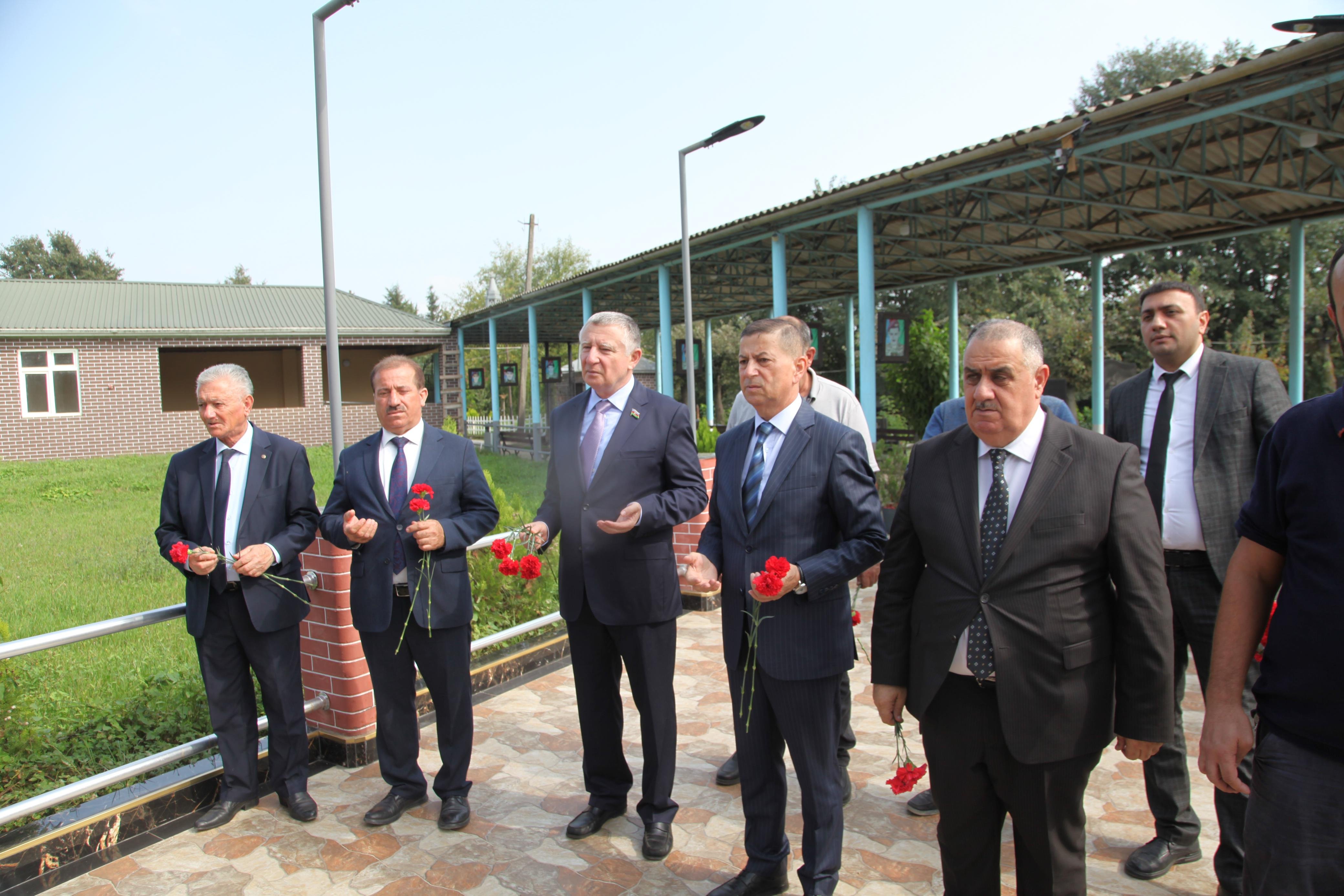 Deputat Məşhur Məmmədov: “Şəhid ailələrinə diqqət hər birimizin borcudur”