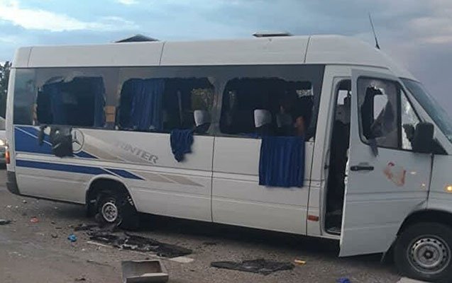 Ukraynada mikroavtobus aşıb, yaralılar var