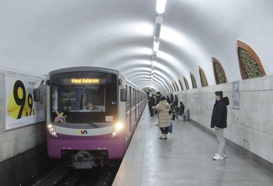 Bakı metrosunda problem - Qatarlar ləngiyir