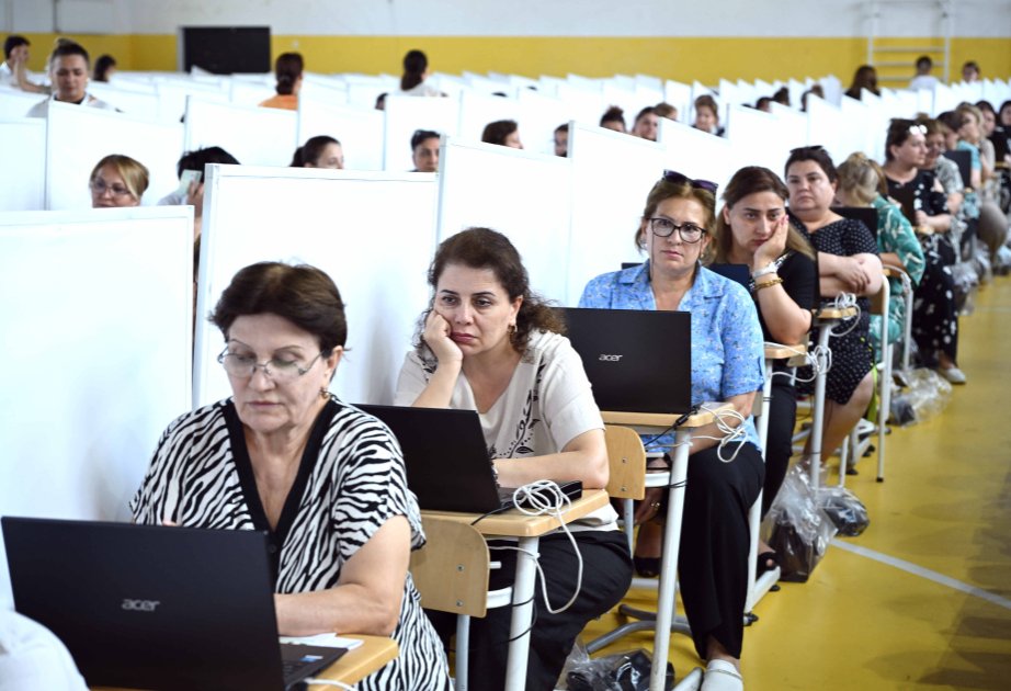 Gələn il sertifikasiyadan keçən müəllimlərə 212,8 milyon manat AYRILACAQ