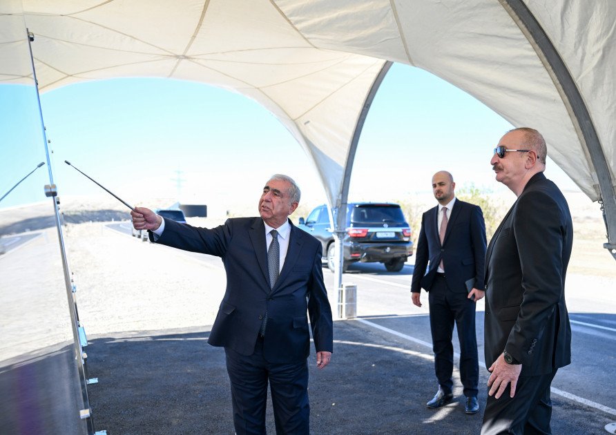 Prezident İlham Əliyev Cəbrayıl rayonunda “Şəfəq” GES-ə gedən avtomobil yolunun açılışında iştirak edib Prezident İlham Əliyev Cəbrayıl rayonunda “Şəfəq” GES-ə gedən avtomobil yolunun açılışında iştirak edib
