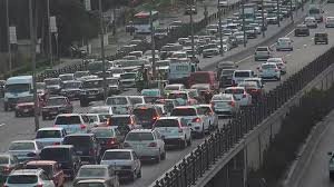 15 KÜÇƏ VƏ PROSPEKTDƏ SIXLIQ MÜŞAHİDƏ OLUNUR