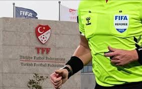 Türkiyədə mərc oyunlarında iştiraka görə 149 hakim futboldan uzaqlaşdırılıb, Zorbay Küçük haqqında araşdırma davam edir