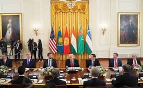 D.TRAMP M.ASİYA ÖLKƏLƏRİNİN LİDERLƏRİ İLƏ GÖRÜŞÜB