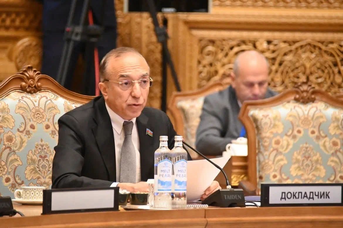 Deputat N. Səfərov təltif olunub