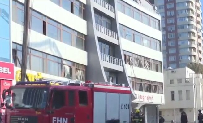 "AFEN" Plazada partlayış olub