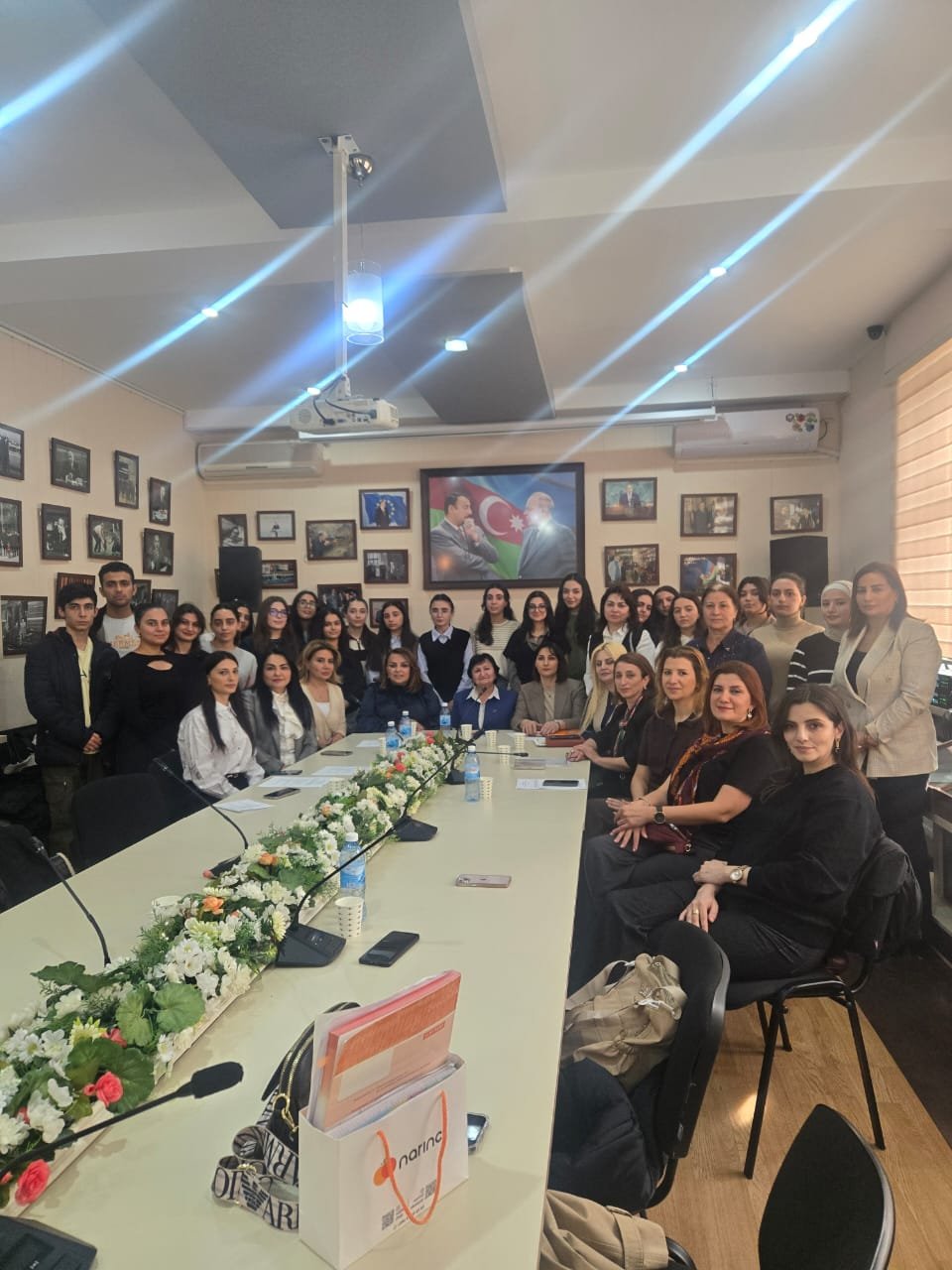 Azərbaycan Dillər Universitetində “Gender Ədaləti və Təhlükəsizlik” mövzusunda dəyirmi masa keçirildi