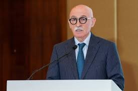 Firudin Qurbanov təhsil sistemində dini təbliğatın aparılmasının düzgün olmadığını deyib