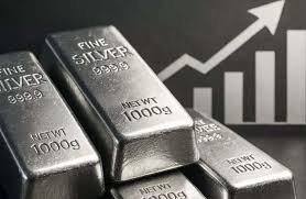 Gümüşün qiyməti tarixi maksimumu yeniləyib