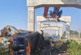 TAİLANDDA QƏZADA ÖLƏNLƏRİN SAYI 28-Ə ÇATIB, 80 NƏFƏR XƏSARƏT ALIB