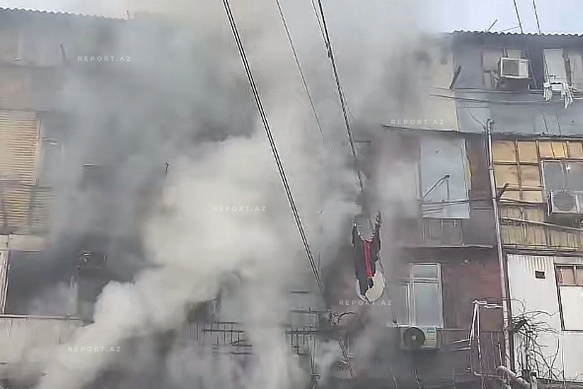 Binəqədidə binada yanğın başlayıb