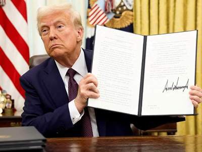 Tramp Avropa ölkələrinə qarşı tarifləri şərtli dayandırdı