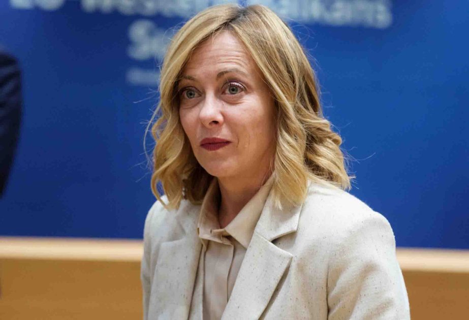 Meloni Aİ liderlərini Trampa qarşı çıxmamağa inandırıb