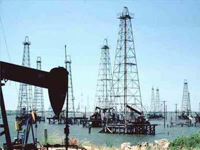 Trampın İranı təhdid etməsindən sonra neft bahalaşdı