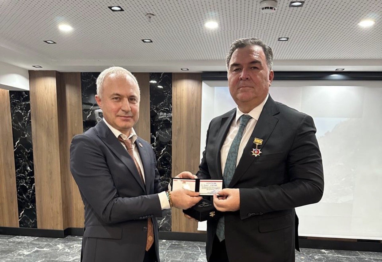 Paytaxt Ankarada Türk dünyasına töhfə verən ictimai xadimlər mükafatlandırıldı