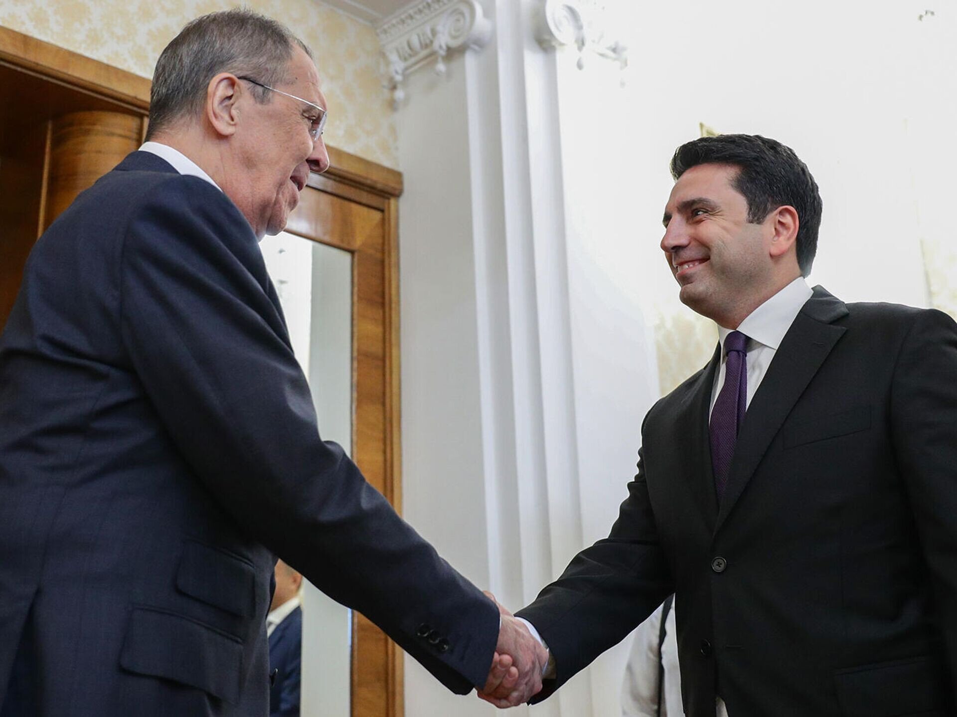 Lavrov Simonyanı danladı: Qəribə açıqlamalar eşidirik