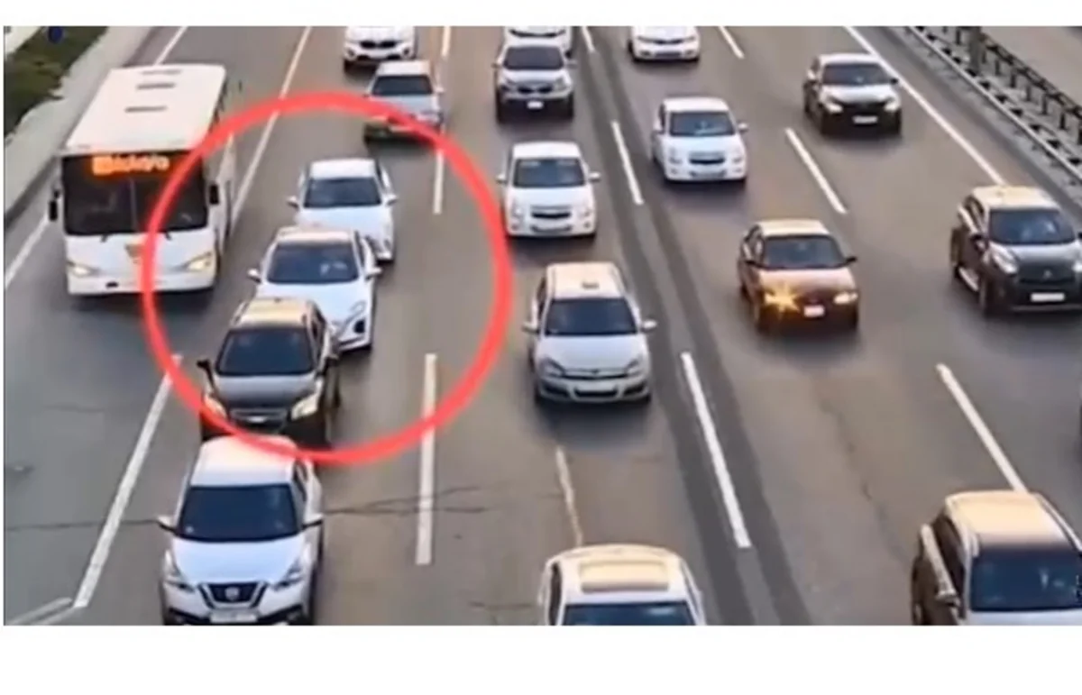 DYP ara məsafəsi saxlanılması ilə bağlı sürücülərə müraciət edib