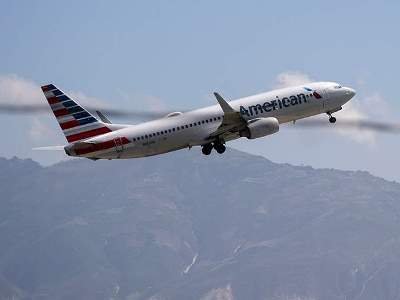 Amerika Hava Yollarına məxsus təyyarə Kolumbiyada eniş edərkən vurulub