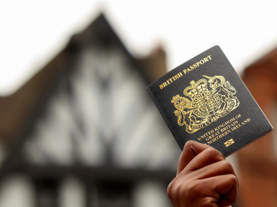 ABŞ vətəndaşlarının Böyük Britaniya vətəndaşlığına müraciəti rekord həddə çatıb