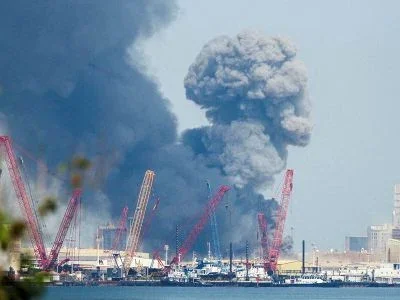 İRAN KÜVEYTDƏ NEFT EMALI ZAVODUNU RAKET ZƏRBƏSİ İLƏ VURUB