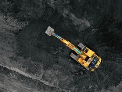 Yaxın Şərq müharibəsi fonunda kömürün qiyməti kəskin artıb