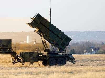 Körfəz ölkələri İran dronlarına qarşı pulemyotlardan istifadə edir