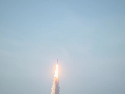 NASA “Artemida II” ilə Ay ətrafına uçuş həyata keçirdi