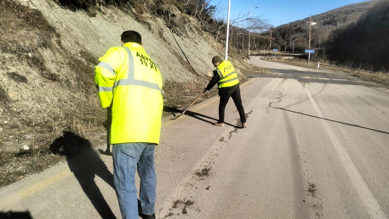 Şamaxı-Pirqulu-Dəmirçi yolunda sürüşmə: təmizləmə və bərpa işləri aparılır