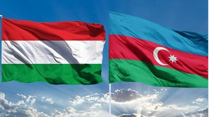 Professor yazır: Bu ölkə həm də Şərq ənənələrinə bağlıdır