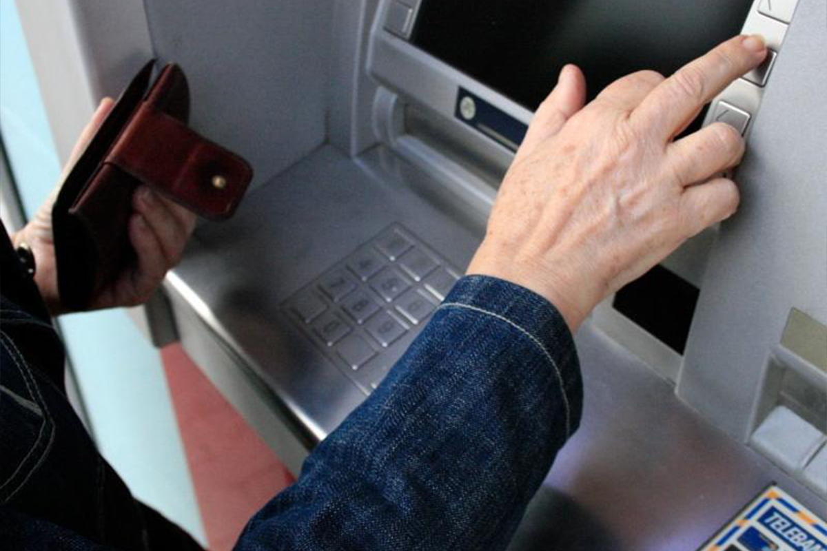 Təhsil alanlara ailə başçısını itirməyə görə sosial ödənişin verilməsi proseduruna dəyişiklik edilib