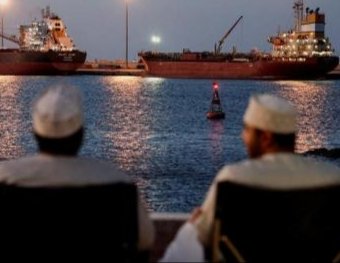 İran dəniz blokadası davam edəcəyi təqdirdə cavab tədbirləri görəcəyini açıqlayıb