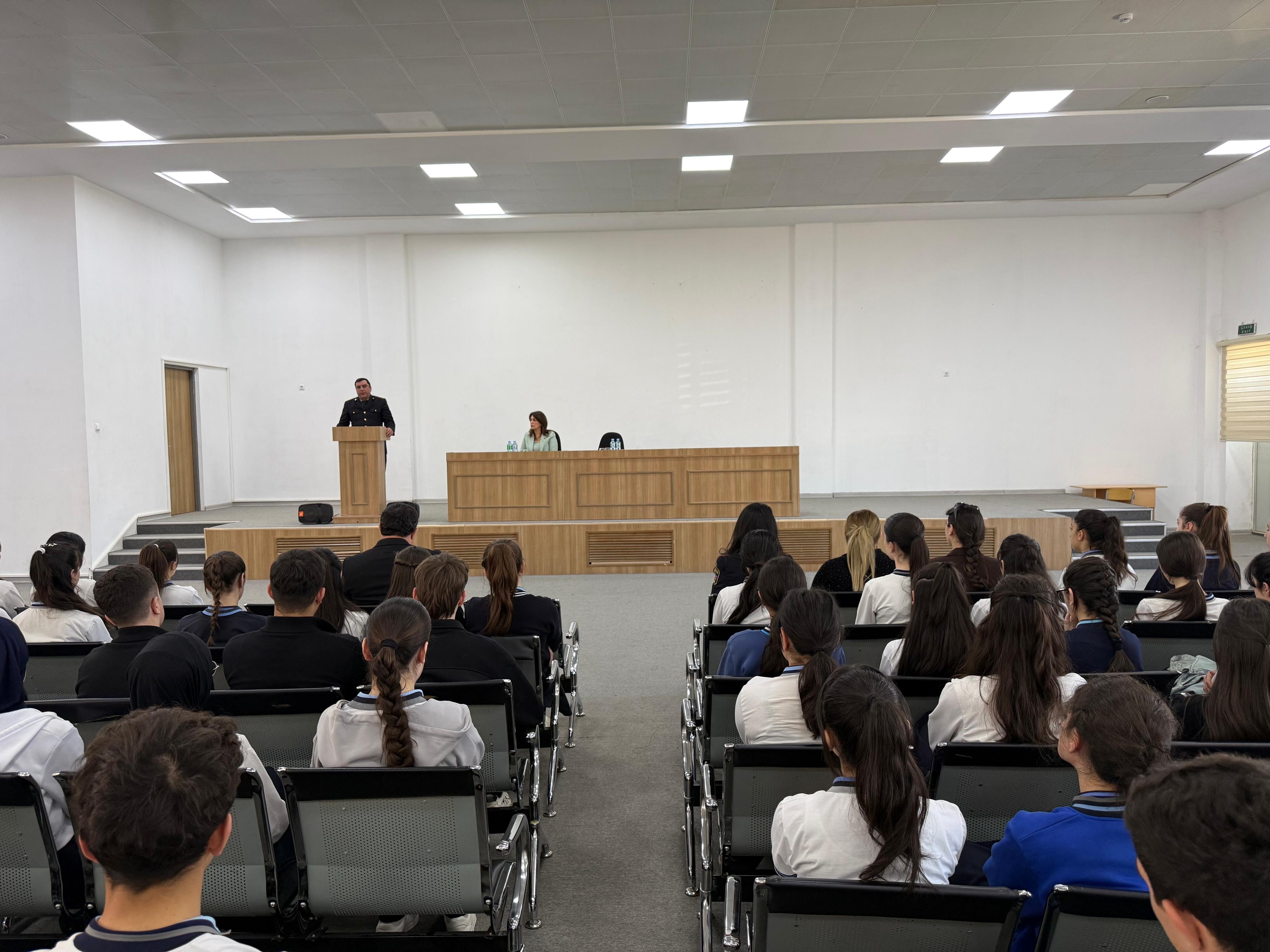 Qubada bir neçə məktəbdə maarifləndirici tədbirlər keçirilib – Gənclərə vacib mesajlar verilib - Foto