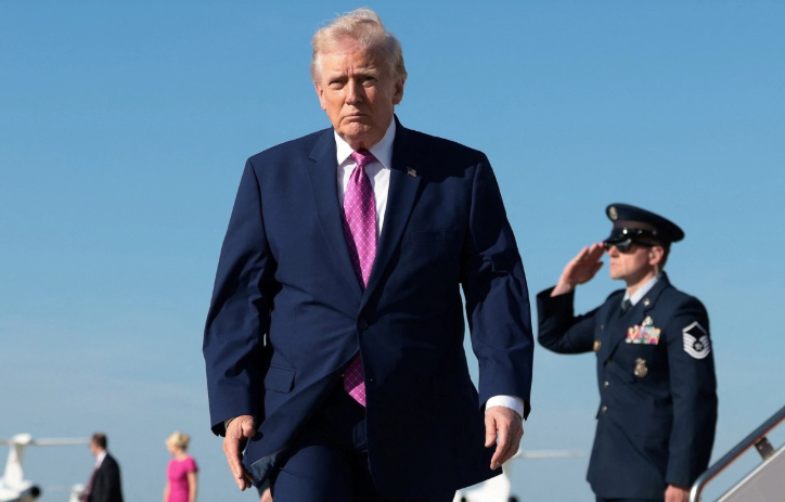 "Reuters": Tramp blokadanın İranla danışıqlara maneə törətməsi ilə bağlı fikiri nəzərdən keçirəcək 