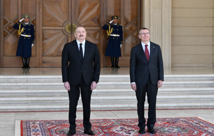 Latviya Prezidentinin rəsmi qarşılanma mərasimi olub - FOTO 