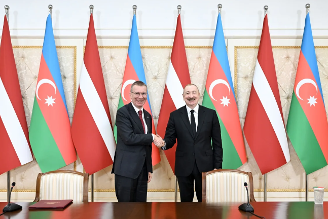 Latviya Prezidenti İlham Əliyevi ölkəsinə səfərə dəvət edib