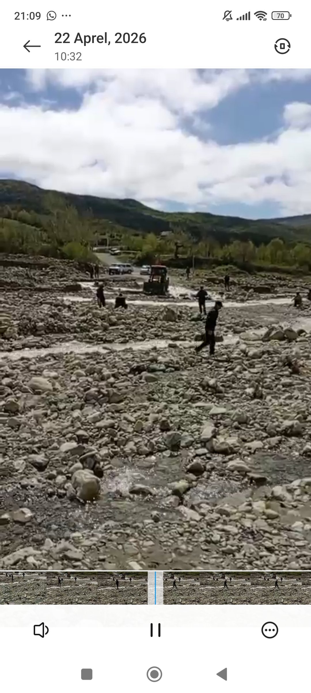 Şamaxıda güclü yağış kənd yollarını yararsız vəziyyətə salıb