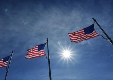 ABŞ-ın Dövlət Departamenti İranda olan vətəndaşlarına ölkəni dərhal tərk etməyə çağırıb.